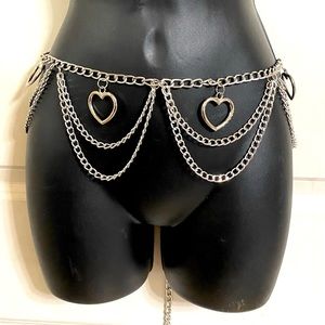 Silver tone chain belt with hearts